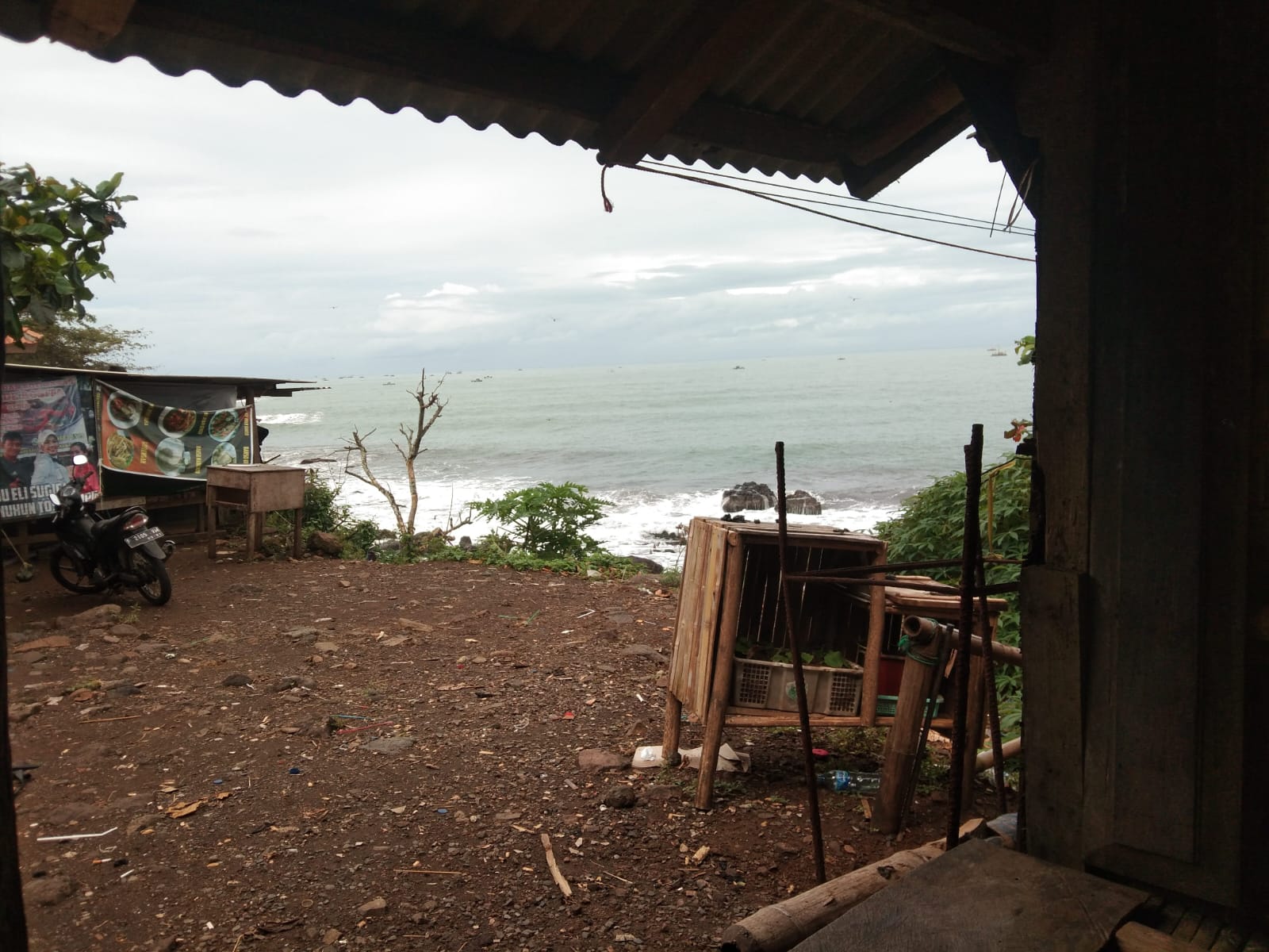 Vihara Kwan Yin Pelabuhan Ratu Diserbu Wisatawan 2 Pelabuhan Ratu2
