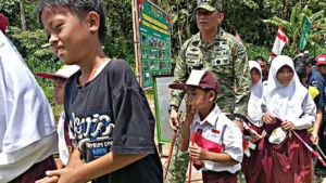 Pangdam XXI/Radin Inten Resmikan Jembatan Gantung Garuda, Harapan Baru bagi Warga Pekon Umbar 7 Pangdam XXI/Radin Inten Resmikan Jembatan Gantung Garuda, Harapan Baru bagi Warga Pekon Umbar