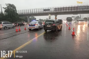 Arus Balik Padat, Contraflow Diberlakukan di KM 55–47 Tol Jakarta-Cikampek Arah Jakarta