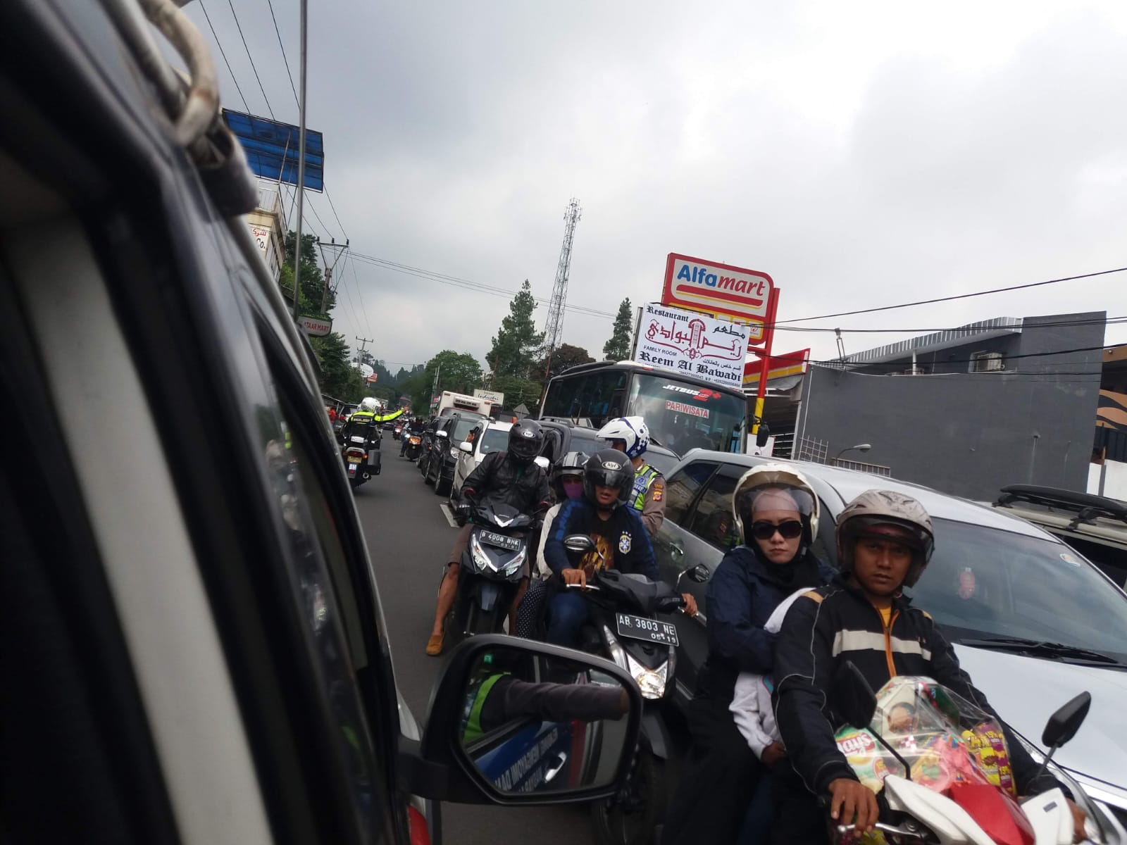 Kemacetan Jalur Wisata Puncak Bogor, Ritual Tahunan yang Sudah Beradaptasi Dengan Wisatawan 4 Wisata Puncak Bogor4
