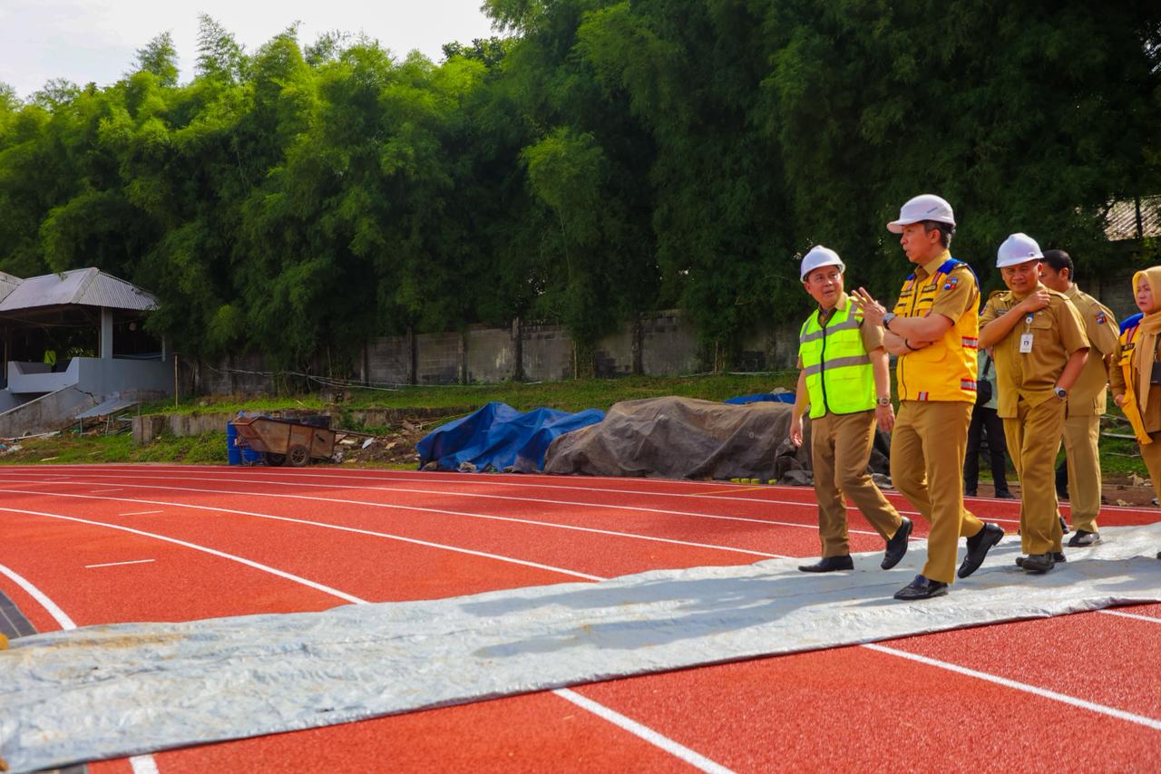 Dedie Rachim Tinjau Rehabilitasi Kawasan GOR Pajajaran 2 gor2
