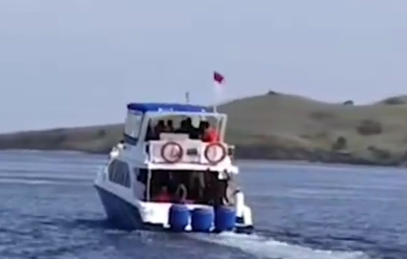 KSOP III Labuan Bajo Tutup Seluruh Pelayaran Demi Keselamatan 2 WhatsApp Image 2026 01 04 at 10.56.53
