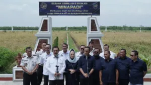 Menteri Imipas Ajak Komisi XIII DPR Tinjau Tambak Sidat Warga Binaan Nusakambangan 7 Menteri Imipas Ajak Komisi XIII DPR Tinjau Tambak Sidat Warga Binaan Nusakambangan