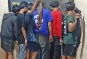 Viral Perang Sarung Sadis di Bekasi Gegerkan Medsos, Polisi Siap Tindak Pelaku 8 Viral Perang Sarung Sadis di Bekasi Gegerkan Medsos, Polisi Siap Tindak Pelaku