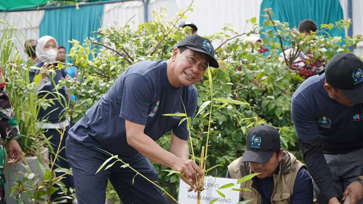 Bupati Maesyal: Pengelolaan Sampah Tanggung Jawab Bersama, Bukan Hanya Pemerintah 2 Untitled 1 3
