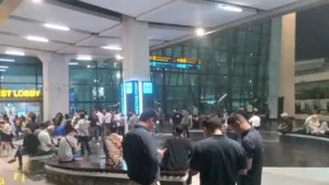 Mudik Internasional Jelang Lebaran 2026? Imigrasi Ingatkan Ini agar Tak Tertahan di Bandara 9 Mudik Internasional Jelang Lebaran 2026? Imigrasi Ingatkan Ini agar Tak Tertahan di Bandara