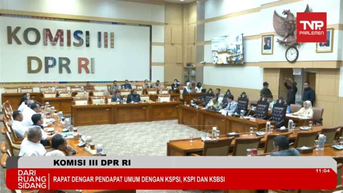 Tiga Konfederasi Buruh Datangi Komisi III DPR, Tegaskan Polri Harus Tetap di Bawah Presiden 2 Untitled 5 2