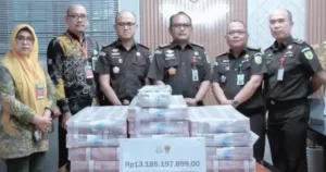 Kejati Sumut Terima Pengembalian Kerugian Keuangan Negara Rp 13 Miliar dari Hutama Karya 1 Kejati Sumut Terima Pengembalian Kerugian Keuangan Negara Rp 13 Miliar dari Hutama Karya