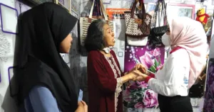 Terharu Dikunjungi Ketua YKI Kota Bogor, Asmah Tumpahkan Perasaan Tanpa Suara