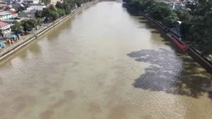 Usai Dugaan Pencemaran, Pemkot Tangerang Pantau Kualitas Air Sungai Cisadane Tiap Jam 6 Usai Dugaan Pencemaran, Pemkot Tangerang Pantau Kualitas Air Sungai Cisadane Tiap Jam