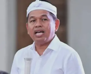 Gubernur Jabar Tekankan Aturan Baru, Bayar Pajak Kendaraan di Depok dan Bekasi Tak Perlu Bawa BPKB 8 Gubernur Jabar Tekankan Aturan Baru, Bayar Pajak Kendaraan di Depok dan Bekasi Tak Perlu Bawa BPKB