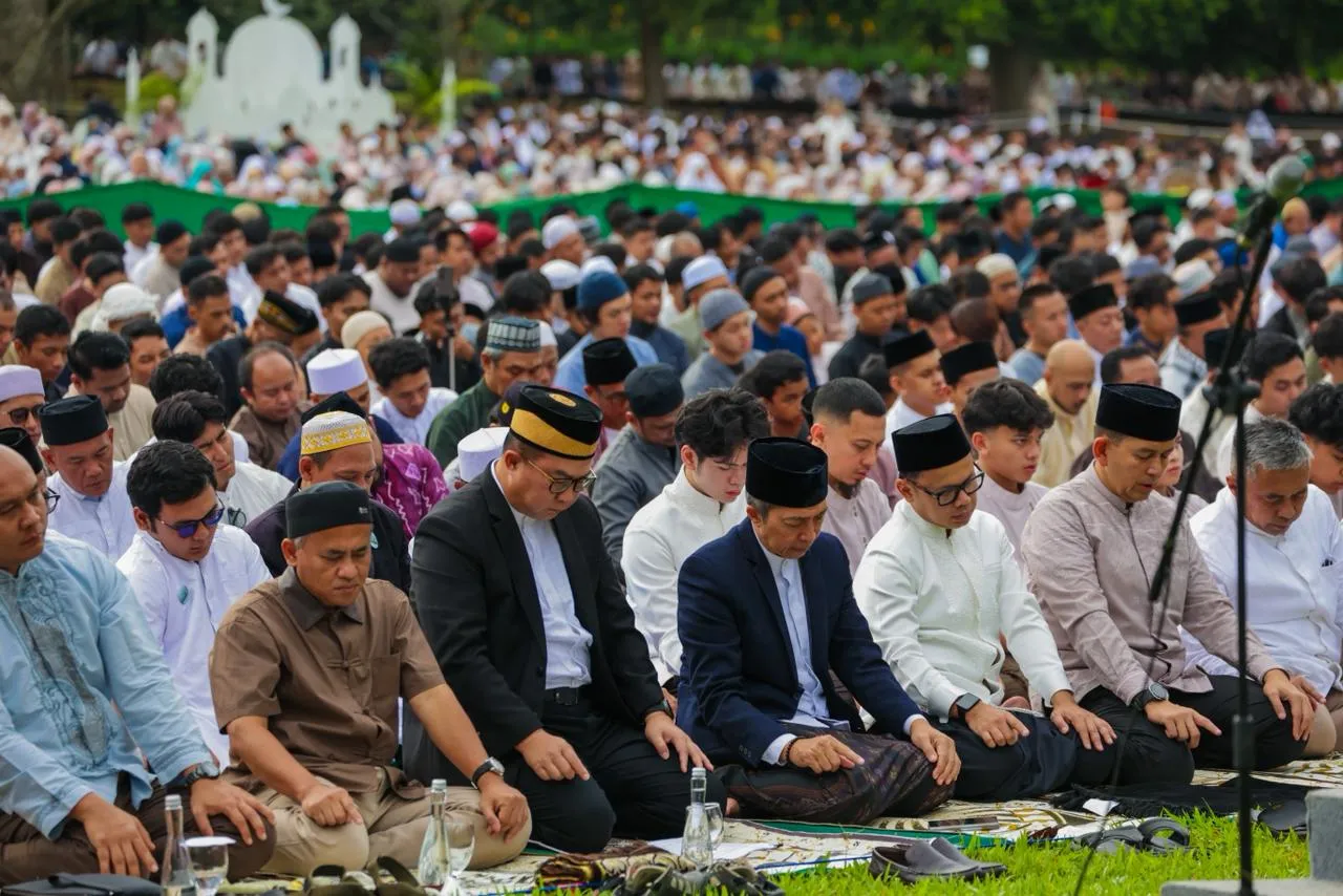 Gema Takbir Mendayu, Salat Idulfitri di Kebun Raya Bogor Berlangsung Khidmat 3 Gema Takbir3