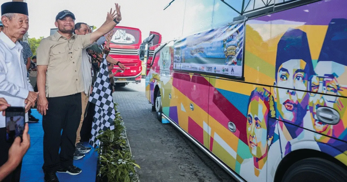 Gubernur Jateng Lepas Ribuan Warga Berangkat ke Perantauan 1 Gubernur Jateng Lepas Ribuan Warga Berangkat ke Perantauan