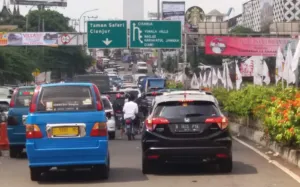Jalur Puncak Diberlakukan "One Way" Situasional saat Mudik Lebaran 2026 4 Jalur Puncak Diberlakukan "One Way" Situasional saat Mudik Lebaran 2026