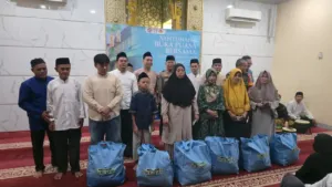 Aksi Humanis Ramadan, Polri dan Jurnalis Trunojoyo Santuni 100 Anak Yatim-Dhuafa di Joglo 1 Aksi Humanis Ramadan, Polri dan Jurnalis Trunojoyo Santuni 100 Anak Yatim-Dhuafa di Joglo