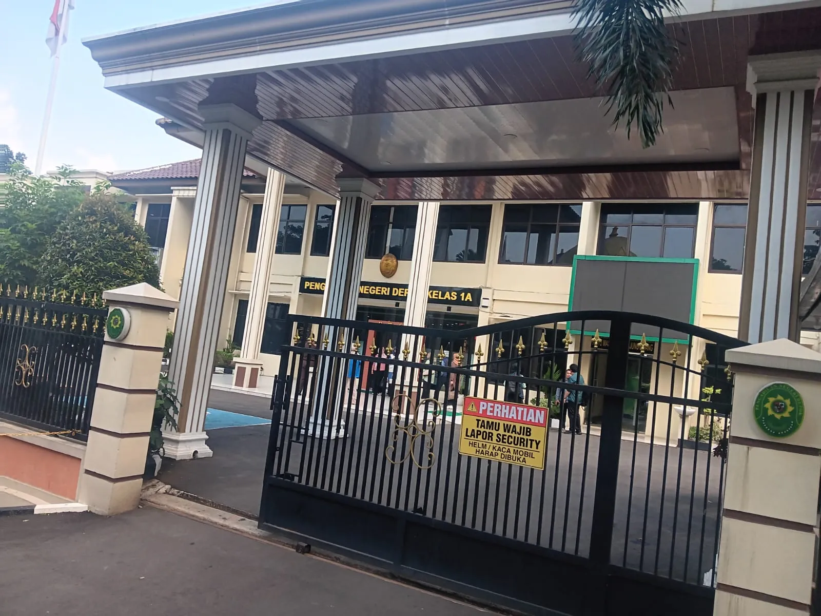 Suap Eksekusi Lahan di Tapos, KPK Periksa Panitera dan 2 Juru Sita PN Depok 1 Suap Eksekusi Lahan di Tapos, KPK Periksa Panitera dan 2 Juru Sita PN Depok
