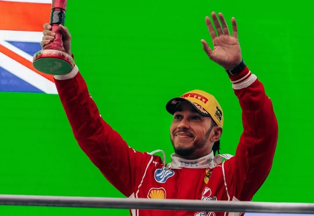 Raih Podium Perdana Bersama Ferrari, Lewis Hamilton Kini Jadi Ancaman Serius di F1 2026 1 Raih Podium Perdana Bersama Ferrari, Lewis Hamilton Kini Jadi Ancaman Serius di F1 2026