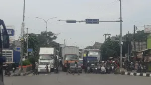 Awas Terjebak! Ini 5 Titik Macet Parah di Jalur Pantura Bekasi saat Arus Balik 5 Awas Terjebak! Ini 5 Titik Macet Parah di Jalur Pantura Bekasi saat Arus Balik