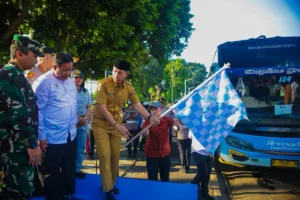 Dedie Rachim Lepas 300 Peserta Mudik Gratis Polresta Bogor Kota 1 Dedie Rachim Lepas 300 Peserta Mudik Gratis Polresta Bogor Kota