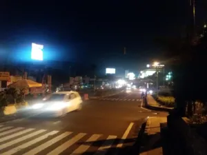 Jalur Puncak Mulai Padat! Pemotor Pilih Mudik Malam Hari 4 Jalur Puncak Mulai Padat! Pemotor Pilih Mudik Malam Hari