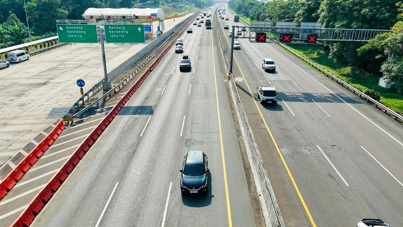 Contraflow dan One Way di Tol Jakarta-Cikampek Diperpanjang hingga Arah Trans Jawa 2 Trans Jawa2