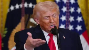 Trump Akui Gulingkan Rezim Iran Tidak Mudah, AS Kirim 2.200 Marinir ke Timur Tengah 4 Trump Akui Gulingkan Rezim Iran Tidak Mudah, AS Kirim 2.200 Marinir ke Timur Tengah