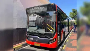 Bus TransJabodetabek ke Bandara Soetta Resmi Beroperasi, Ini Tarif dan Jadwalnya 7 Bus TransJabodetabek ke Bandara Soetta Resmi Beroperasi, Ini Tarif dan Jadwalnya