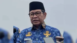 Gubernur DKI Jakarta Akan Keluarkan Pergub Sampah 3 Gubernur DKI Jakarta Akan Keluarkan Pergub Sampah