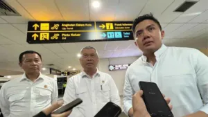 Seskab Teddy: Angkutan Lebaran 2026 Lebih Lancar dan Sesuai Harapan Presiden 6 Seskab Teddy: Angkutan Lebaran 2026 Lebih Lancar dan Sesuai Harapan Presiden