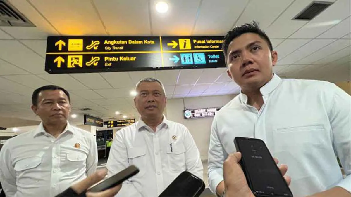Seskab Teddy: Angkutan Lebaran 2026 Lebih Lancar dan Sesuai Harapan Presiden 1 Seskab Teddy: Angkutan Lebaran 2026 Lebih Lancar dan Sesuai Harapan Presiden