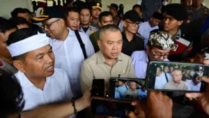 Menhub Sidak Pantura, Truk Sumbu Tiga Masih Bandel Beroperasi Saat Pembatasan Mudik 8 Menhub Sidak Pantura, Truk Sumbu Tiga Masih Bandel Beroperasi Saat Pembatasan Mudik