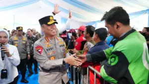 Ojol Hingga Buruh Jadi Sasaran Bakti Kesehatan dan Pangan Murah Polri