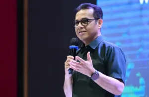 AI Agama Perlu Data Akurat, Wamen Nezar Ingatkan Risiko Bias dan Jawaban Menyesatkan