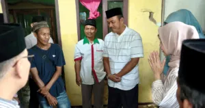 Bupati Serang Tinjau Rumah Roboh di Ciruas, Satu Warga Tewas