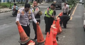 Antisipasi Macet Mudik, Puluhan "U-Turn" di Jalur Pantura Bekasi Siap Ditutup 7 Antisipasi Macet Mudik, Puluhan "U-Turn" di Jalur Pantura Bekasi Siap Ditutup