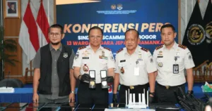 Imigrasi Bongkar Dugaan Scamming Internasional di Sentul, 13 WNA Jepang Diciduk