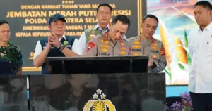 Permudah Akses Warga, Kapolri Resmikan 57 Jembatan Merah Putih
