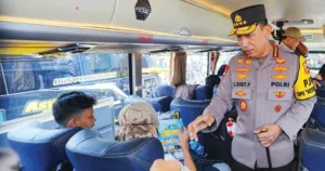 Kapolri Lepas 80 Bus Mudik Gratis, 4.009 Pemudik Diberangkatkan ke Jateng dan Yogyakarta