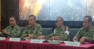Kapuspen TNI Sebut Penyerahan Jabatan Kabais Buntut Kasus Penyiraman Air Keras Aktivis KontraS 3 Kapuspen TNI Sebut Penyerahan Jabatan Kabais Buntut Kasus Penyiraman Air Keras Aktivis KontraS