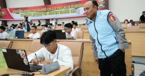 Ratusan Siswa Terbaik Berebut Kursi SMA Kemala, Wakapolri Pastikan Seleksi Transparan 8 Ratusan Siswa Terbaik Berebut Kursi SMA Kemala, Wakapolri Pastikan Seleksi Transparan