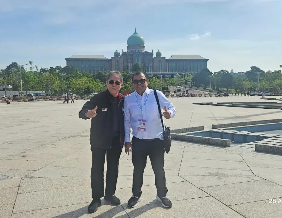 Hangatkan Kebersamaan, Delegasi CAJ Jelajahi Keindahan Masjid Putra 3 ASEAN3