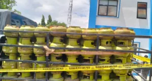Polsek Sukaraja Bongkar Pangkalan Gas Oplosan di Bogor, 181 Tabung Diamankan