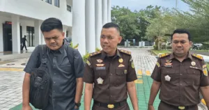 Dugaan Korupsi Dump Truck Rp5 Miliar Terkuak! Kejaksaan Negeri Lombok Tengah Segera Tetapkan Tersangka 9 Dugaan Korupsi Dump Truck Rp5 Miliar Terkuak! Kejaksaan Negeri Lombok Tengah Segera Tetapkan Tersangka