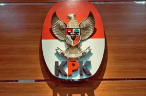 KPK Menduga Bupati dan Sekda Cilacap Peras Perangkat Daerah untuk THR, Uang Rp610 Juta Disita 1 KPK Menduga Bupati dan Sekda Cilacap Peras Perangkat Daerah untuk THR, Uang Rp610 Juta Disita