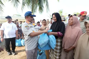 Kunjungi Aceh Tamiang, Tito Pastikan Percepatan Penanganan Pengungsi Pascabencana