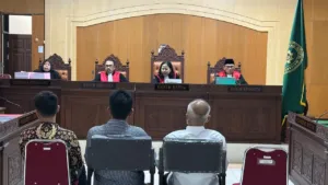 Miskinkan Koruptor Pajak Lombok Tengah, Jaksa Tuntut Perampasan Harta dan Penjara 5 Miskinkan Koruptor Pajak Lombok Tengah, Jaksa Tuntut Perampasan Harta dan Penjara