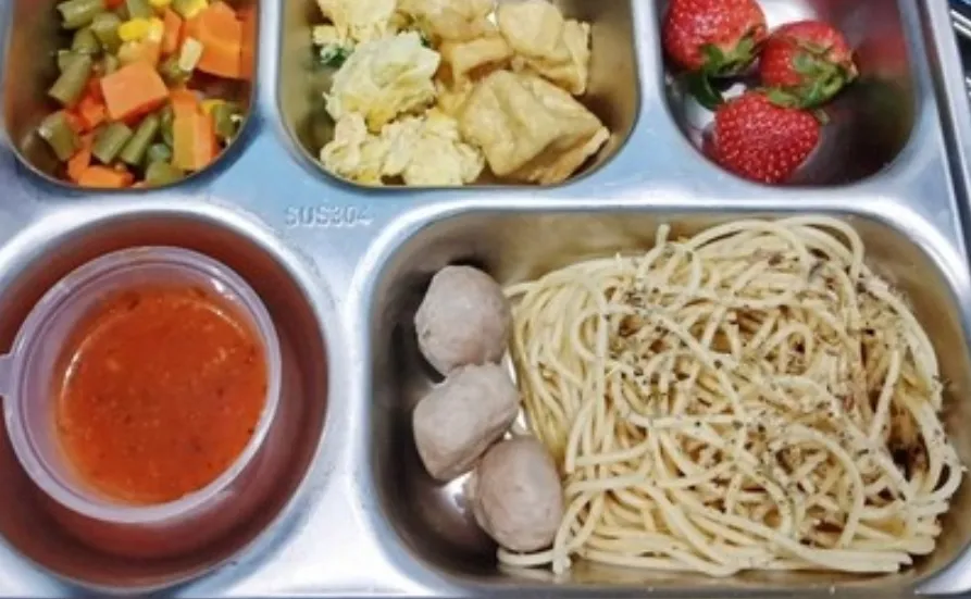 Puluhan Siswa di Jaktim Diduga Keracunan Makanan MBG 1 Puluhan Siswa di Jaktim Diduga Keracunan Makanan MBG