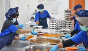 10 Dapur MBG Bekasi Disanksi, Ratusan SPPG Belum Kantongi Sertifikat Higiene Sanitasi 6 10 Dapur MBG Bekasi Disanksi, Ratusan SPPG Belum Kantongi Sertifikat Higiene Sanitasi