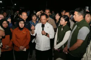 Mendagri Tinjau Program Perumahan Rakyat di Tomohon