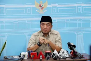 Mensesneg Pastikan BBM Aman Meskipun Dua Kapal Tanker Tertahan di Selat Hormuz